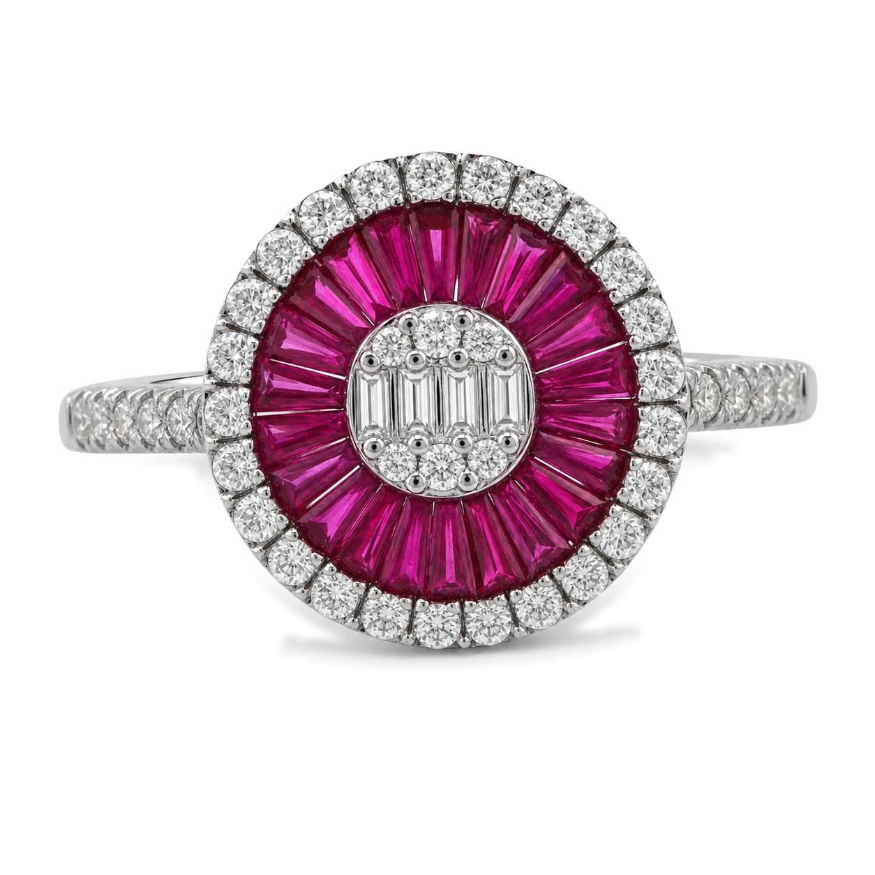 Anillo de rubíes y brillantes