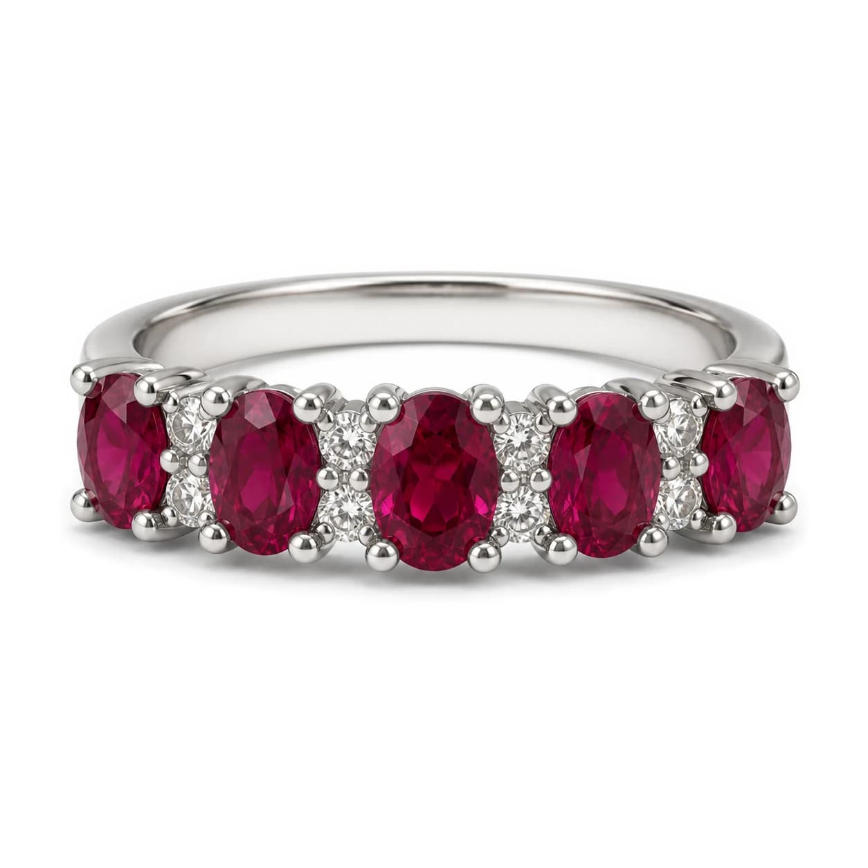 Anillo de rubíes talla oval