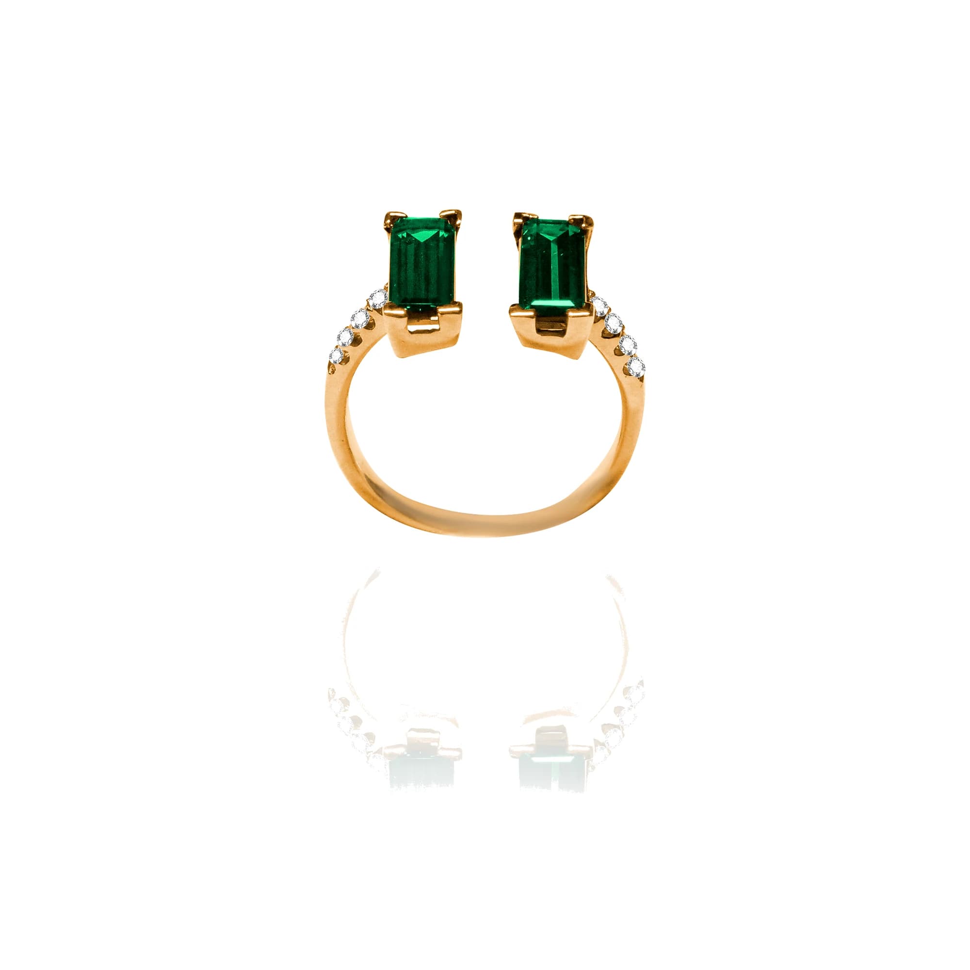 Anillo oro de ley, brillantes y piedra verde